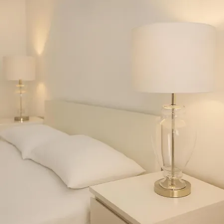 Dhomes - And Apartman *